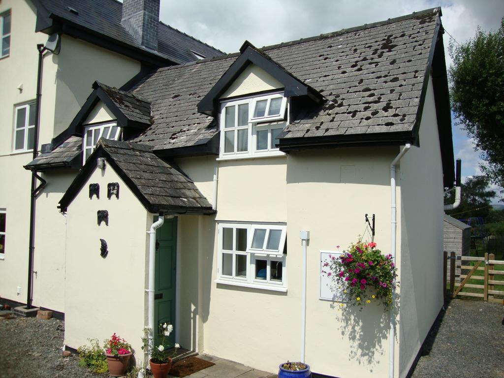 Ceiros Cottage Llangammarch Wells Exterior foto
